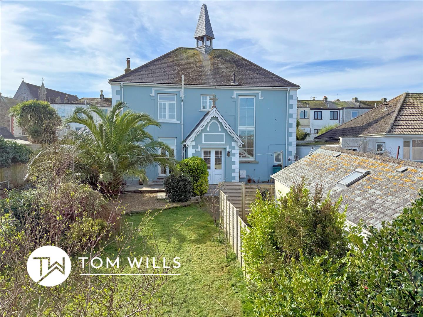 5 bed property in Kimberley Place, Falmouth